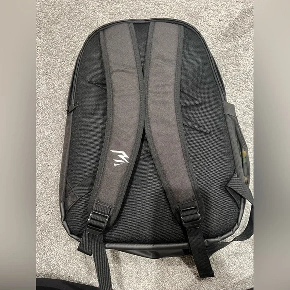 Nike Black and Gray Men's Backpack. NEW - Picture 4 of 4
